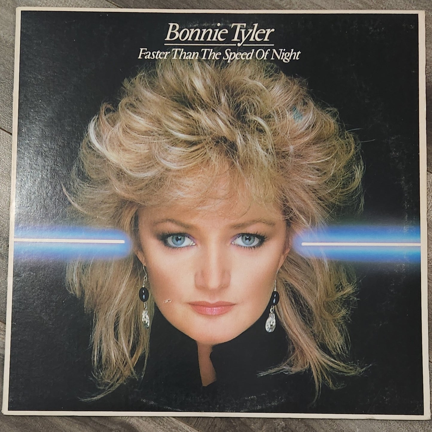 Bonnie Tyler - Faster Than The Speed of Night