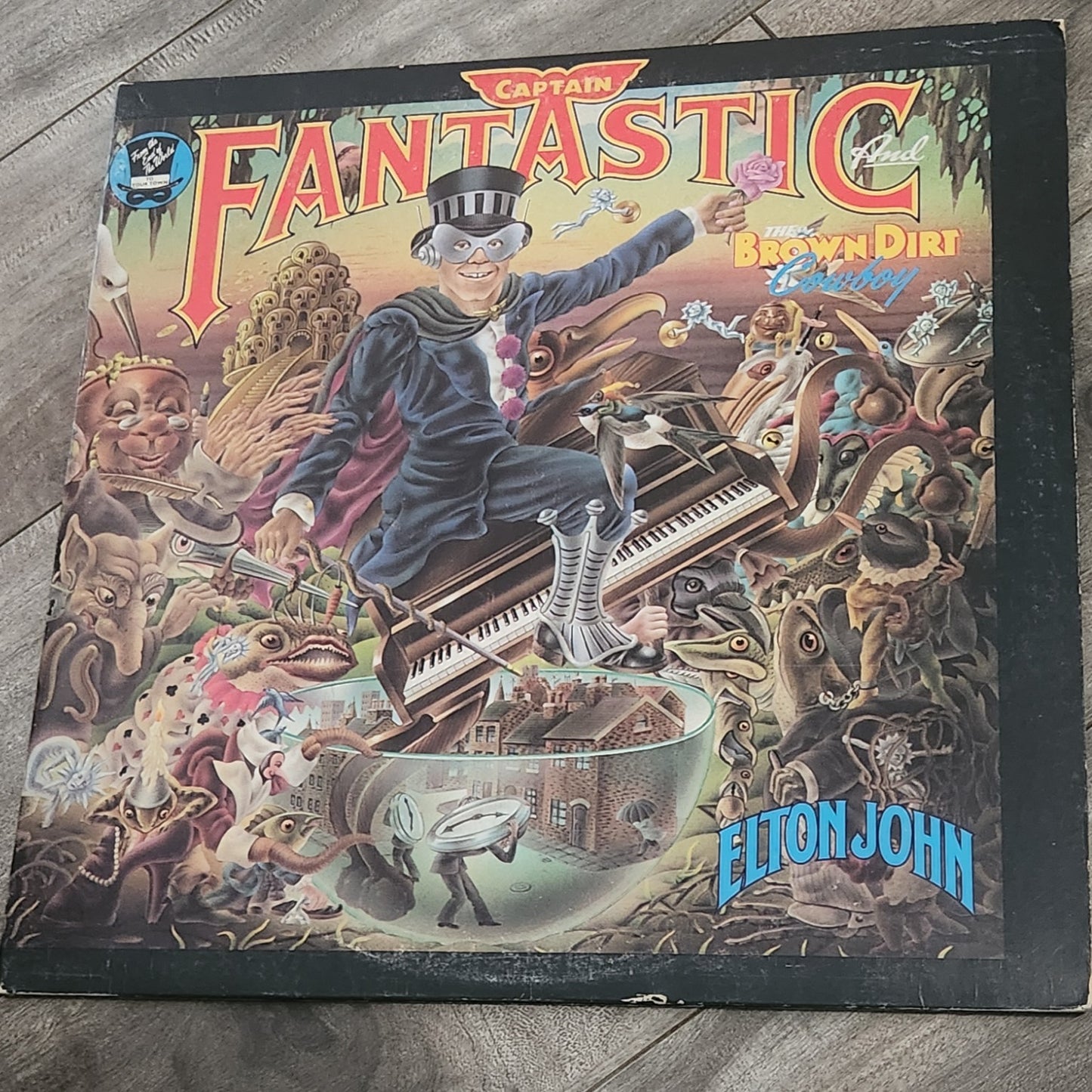 Elton John - Captain Fantastic and the Brown Dirt Cowboy