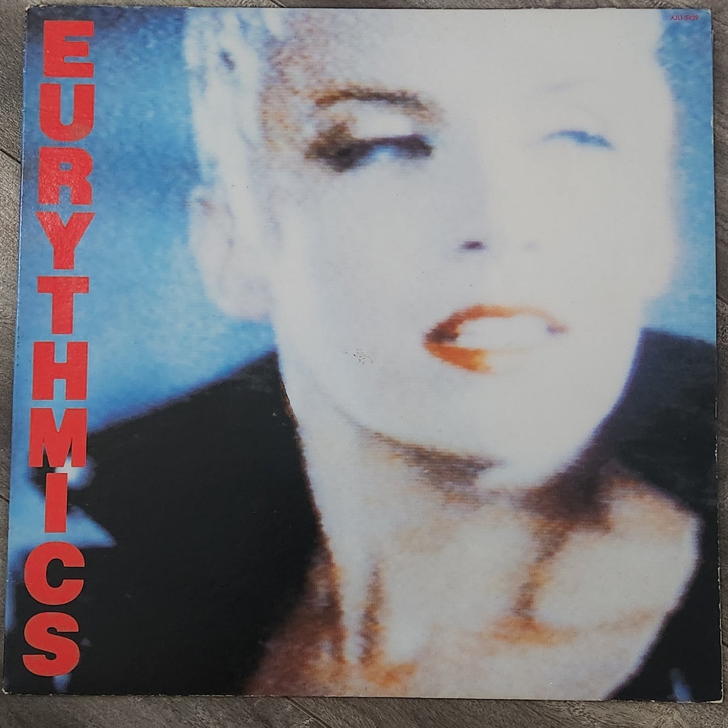 Eurythmics - Be Yourself Tonight